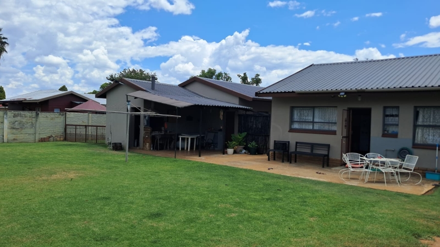 3 Bedroom Property for Sale in Meiringspark Ext 2 North West